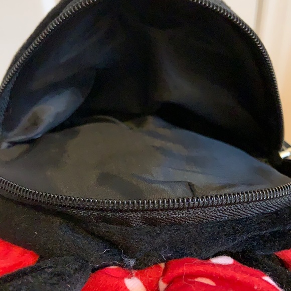 Minnie Mouse- Disney crossbody purse - Picture 2 of 4